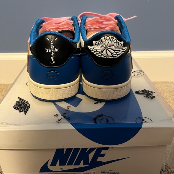 Travis Scott fragment lows bought from flight club. - Picture 1 of 4
